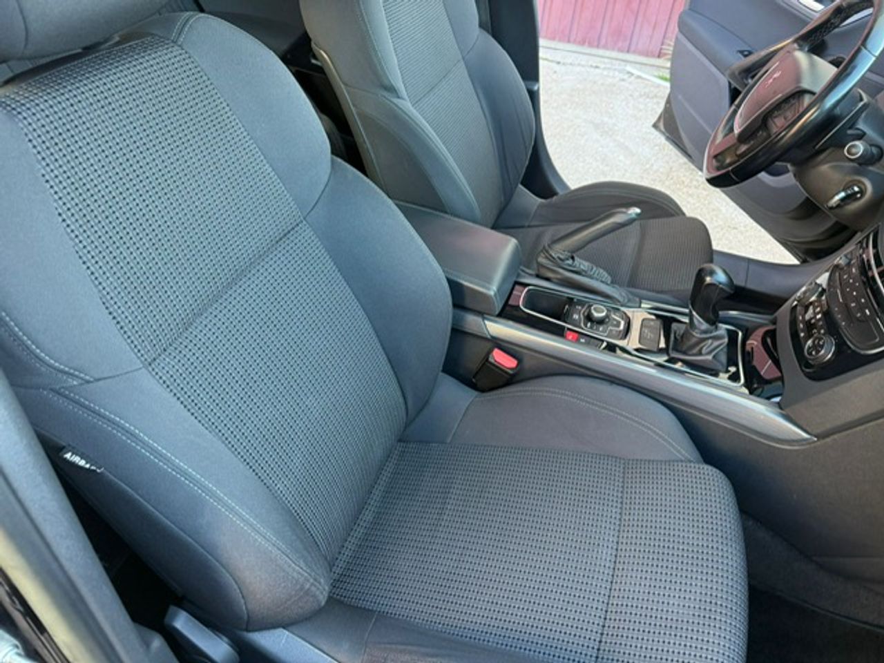 Peugeot 508 SW Style 1.6 e-HDi 115 ETG6 Blue Lion - Foto 32