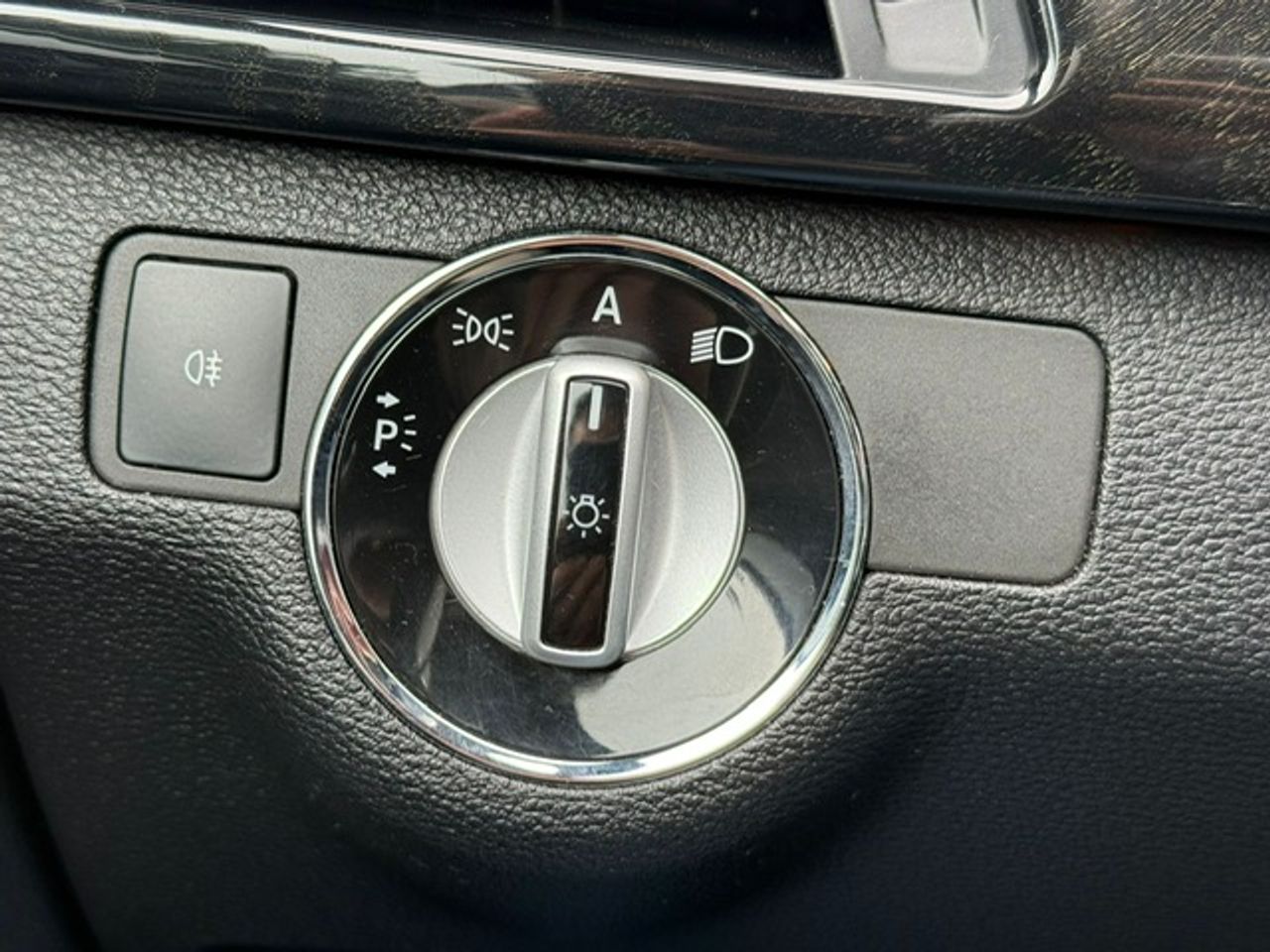 Mercedes Clase E E 220 CDI BlueEFFICIENCY Berlina Aut. - Foto 35