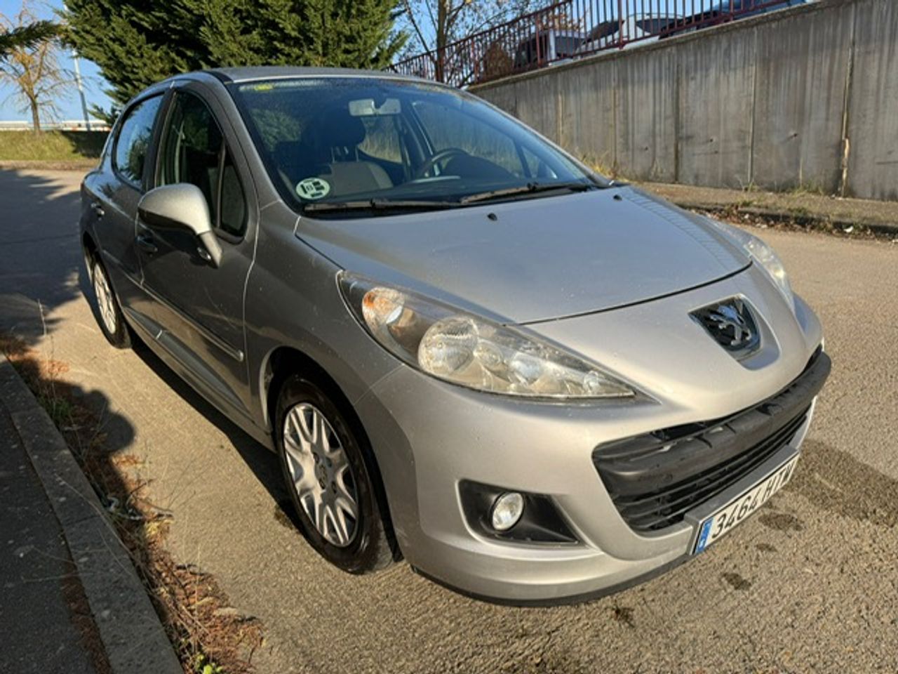 Peugeot 207 + 207+ 5p 1.4 HDi 68 - Foto 9