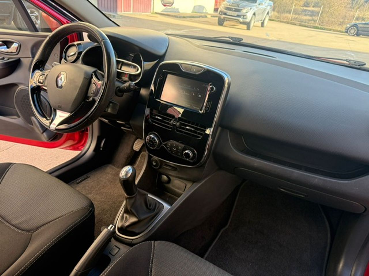Renault Clio 5p Expression Energy TCe 90 S&S eco2 - Foto 25