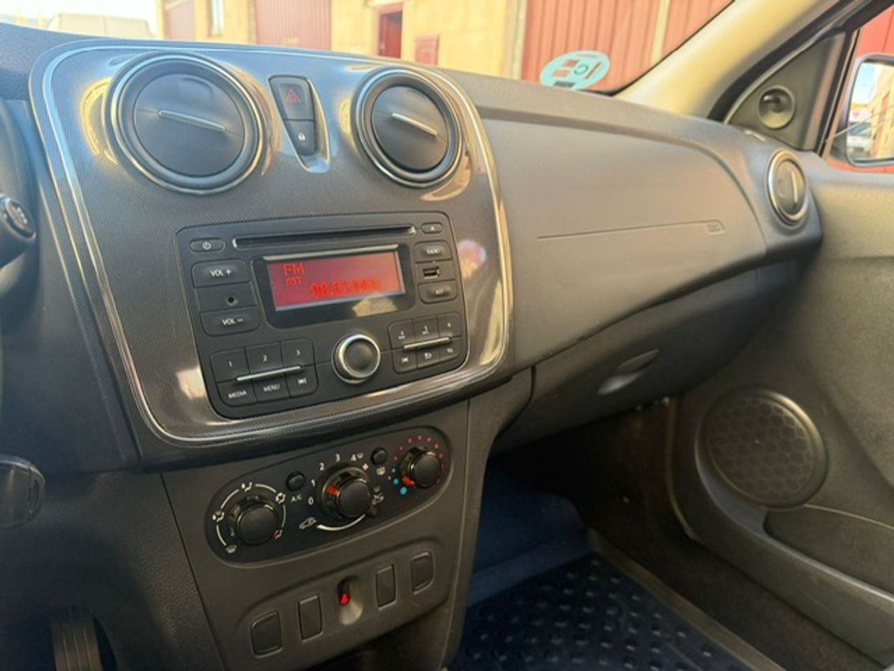 Dacia Sandero Stepway Comfort Blue dCi 70 kW (95 CV) - Foto 50