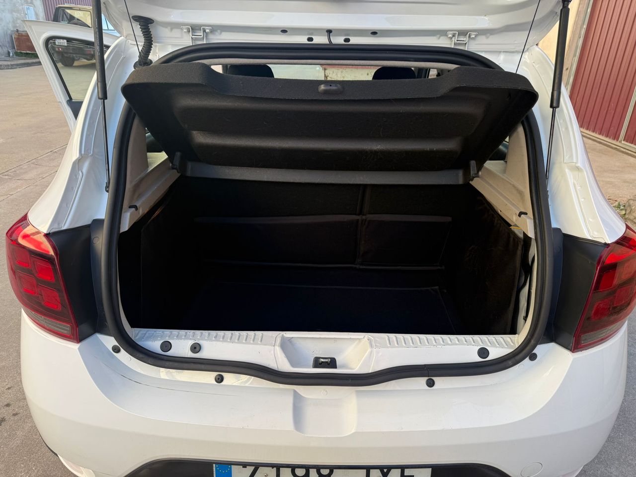 Dacia Sandero Stepway Comfort Blue dCi 70 kW (95 CV) - Foto 29