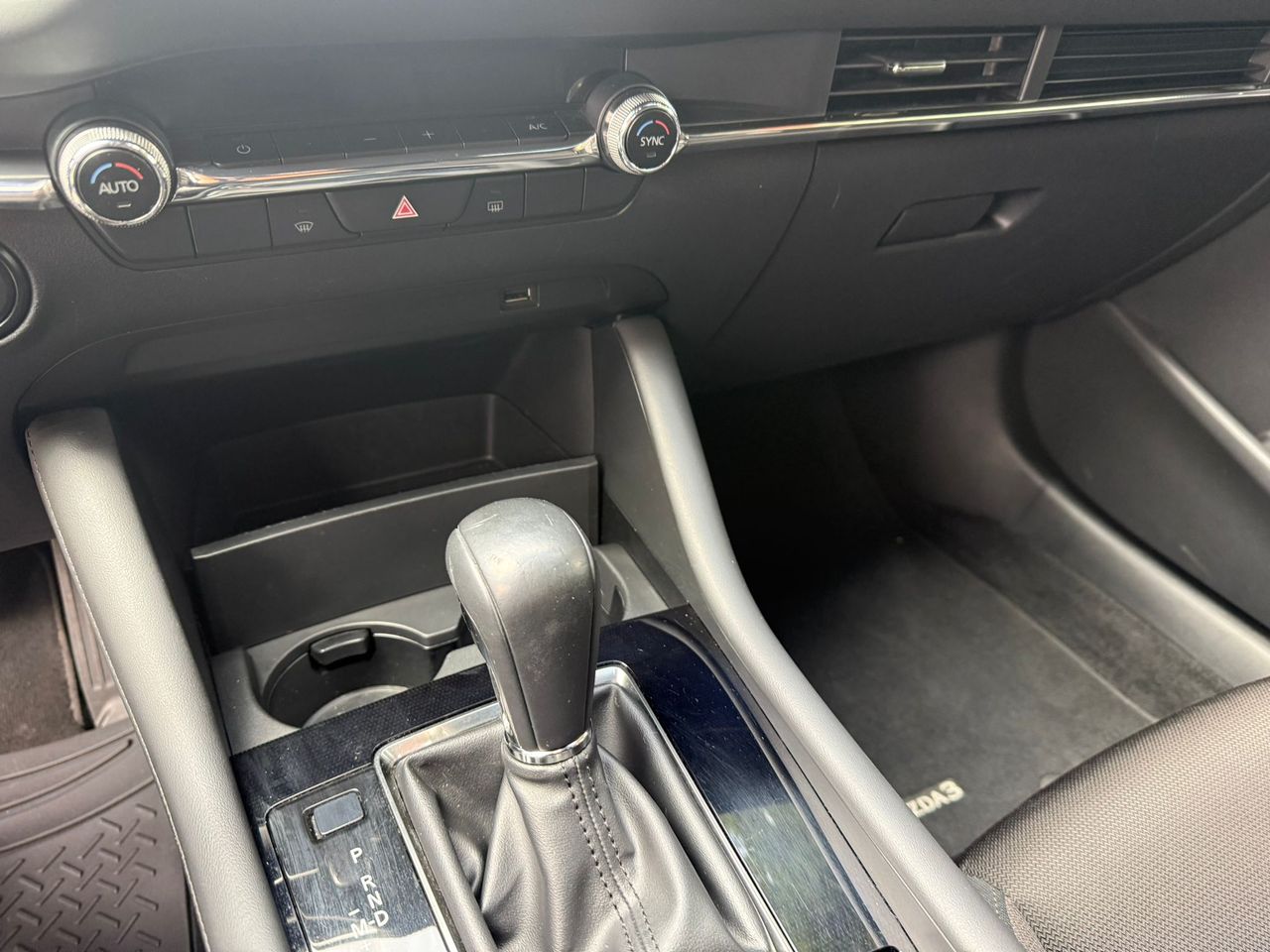 Mazda 3 5p Zenith-X SKYACTIV-X 2.0 12 kW (180 CV) AT - Foto 52