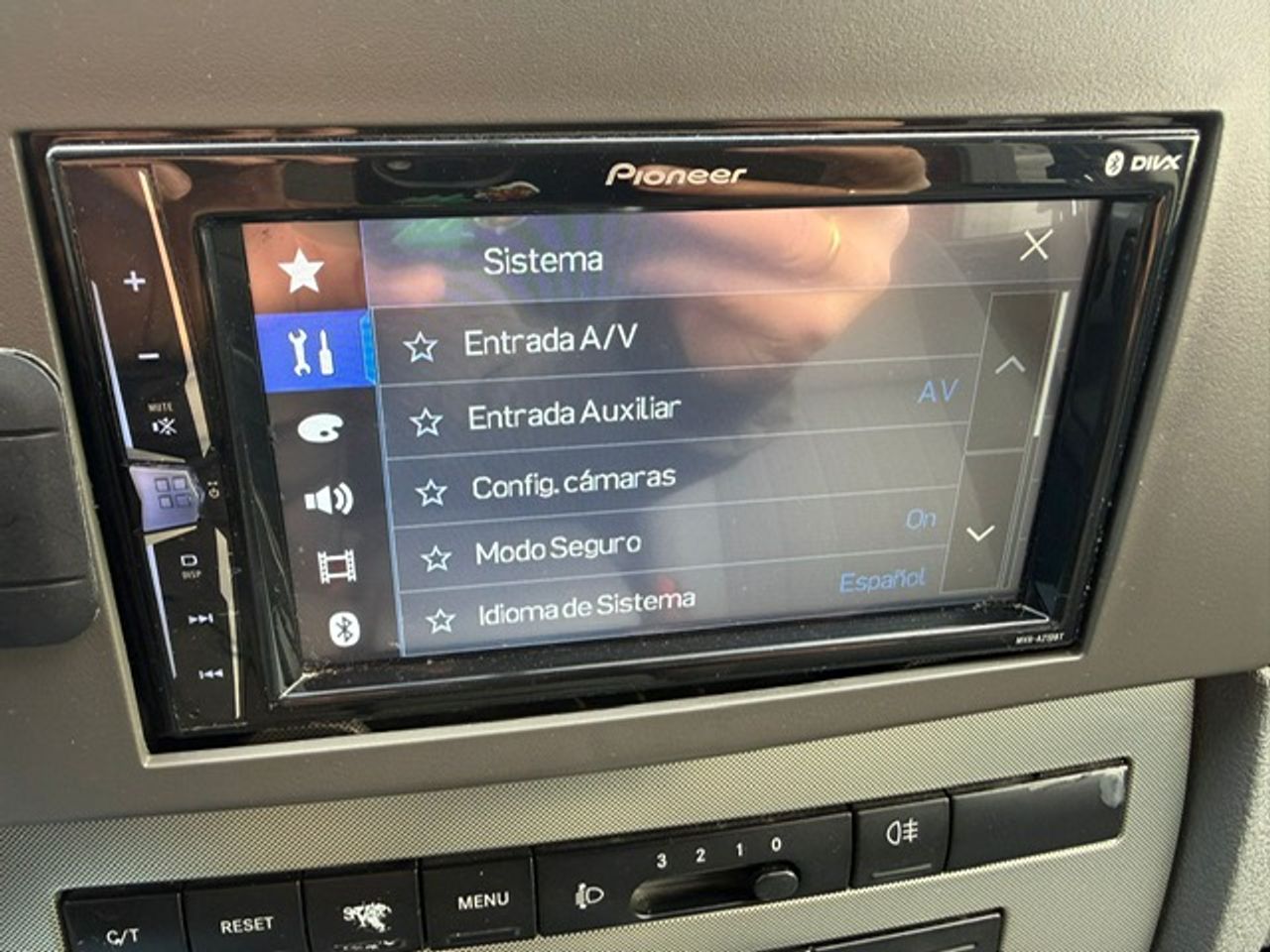 Jeep Grand Cherokee 3.0 V6 CRD Laredo - Foto 72