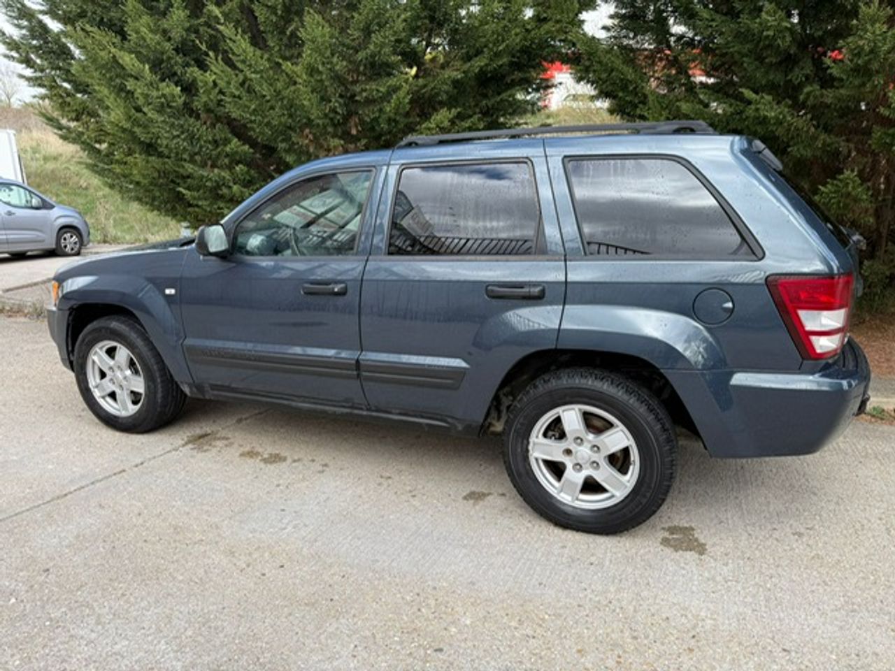 Jeep Grand Cherokee 3.0 V6 CRD Laredo - Foto 26