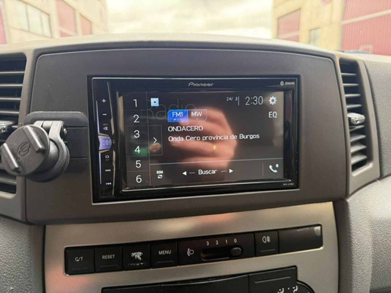 Jeep Grand Cherokee 3.0 V6 CRD Laredo - Foto 64