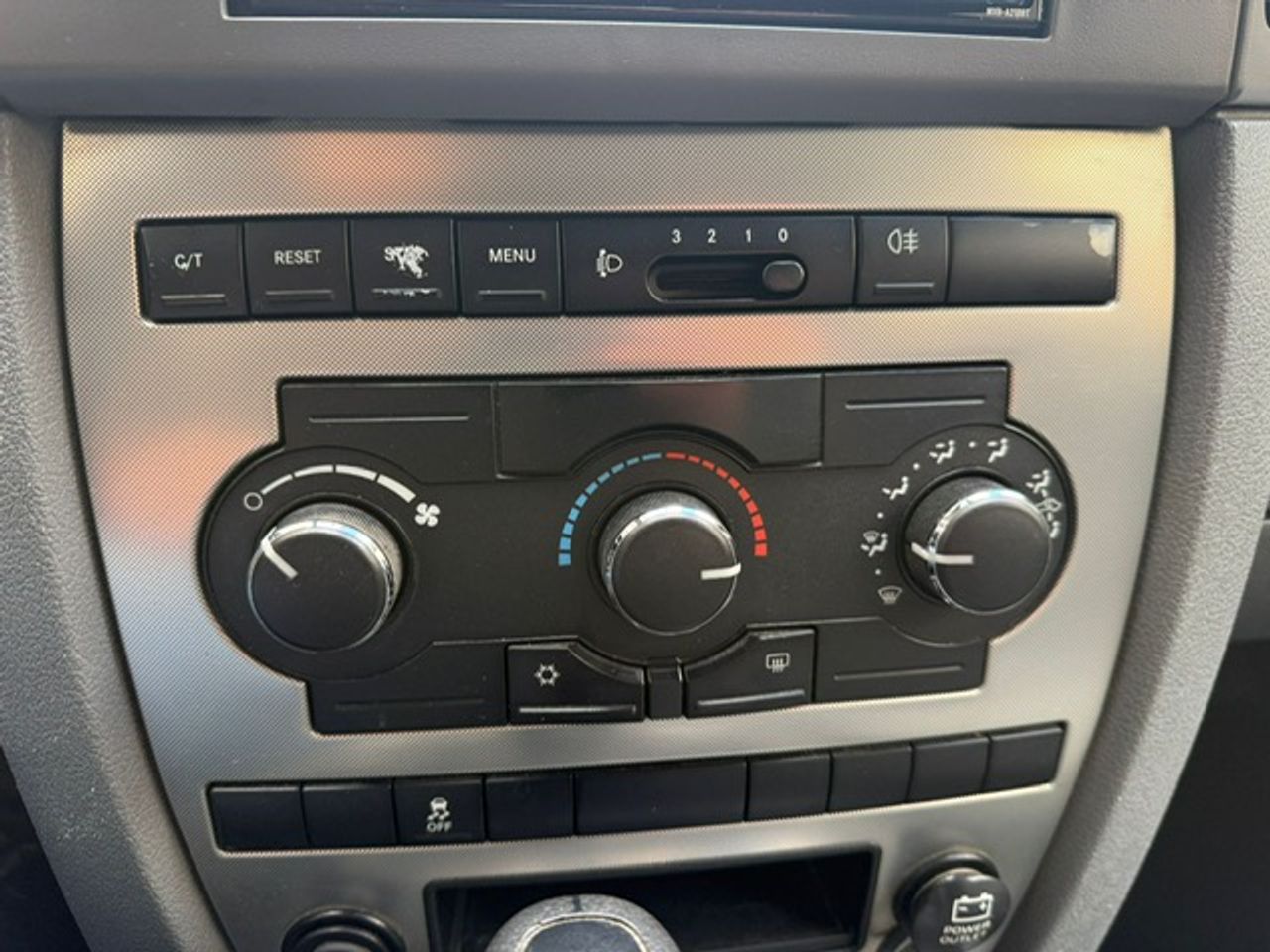 Jeep Grand Cherokee 3.0 V6 CRD Laredo - Foto 61