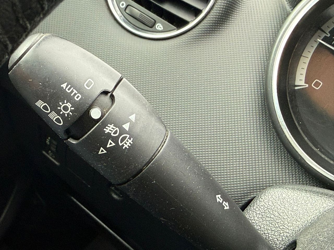 Peugeot 308 SW Sportium 1.6 HDi 110 FAP 6 vel. - Foto 49