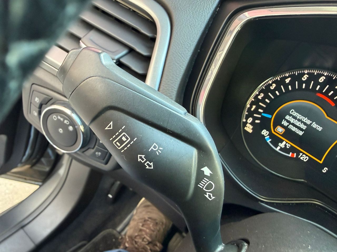 Ford Mondeo Berlina Titanium 1.5 EcoBoost 118 kW (160 CV) - Foto 55