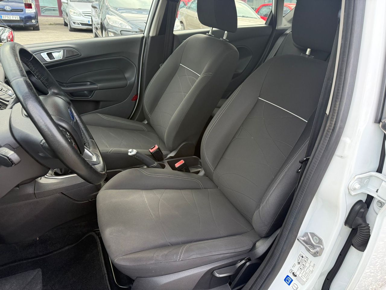 Ford Fiesta 5p Trend 1.5 TDCi 95 CV - Foto 38