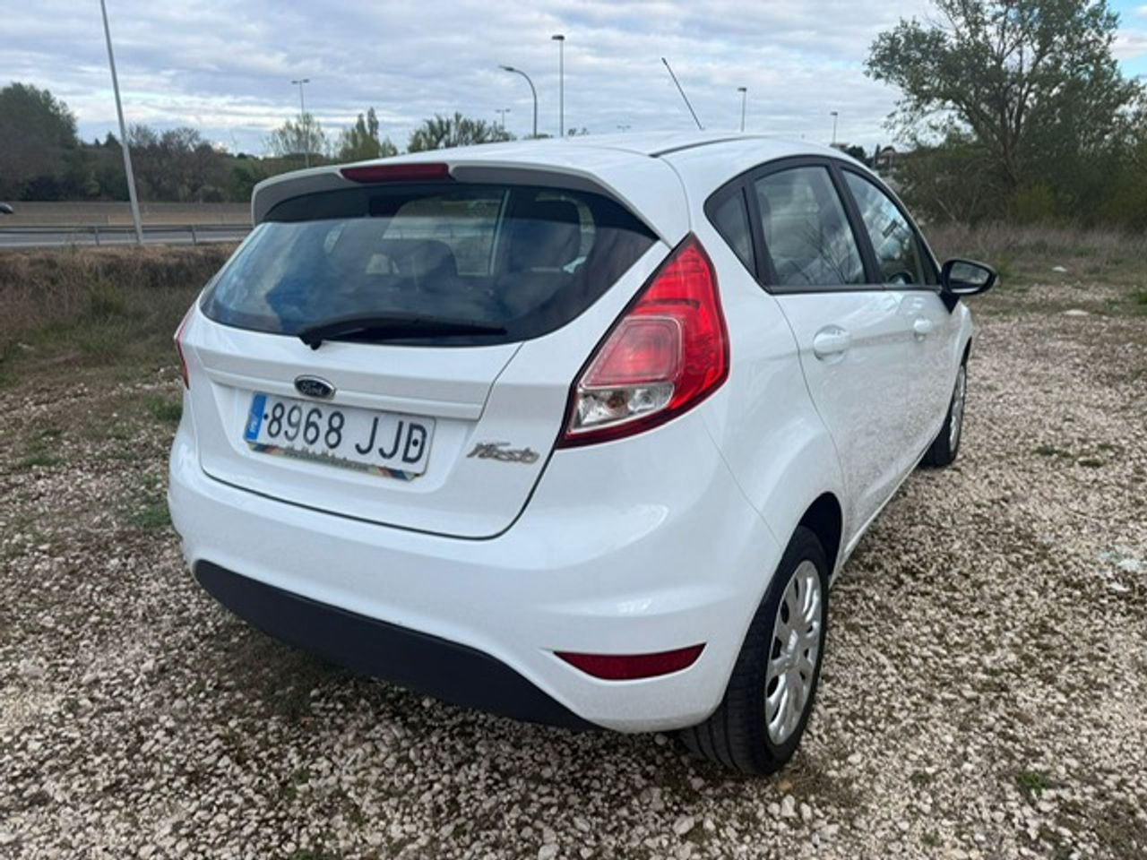 Ford Fiesta 5p Trend 1.5 TDCi 95 CV - Foto 20