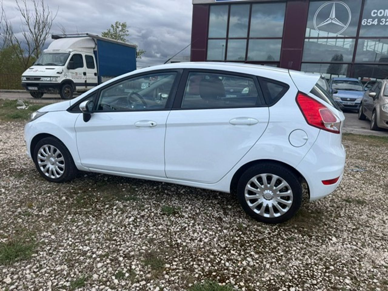 Ford Fiesta 5p Trend 1.5 TDCi 95 CV - Foto 26