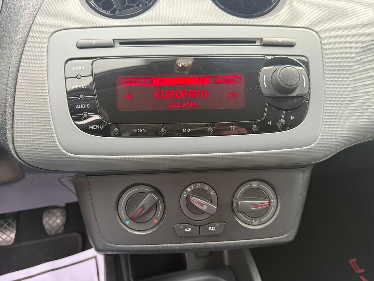 Seat Ibiza 5p 1.6 TDI CR 90 CV Reference - Foto 45