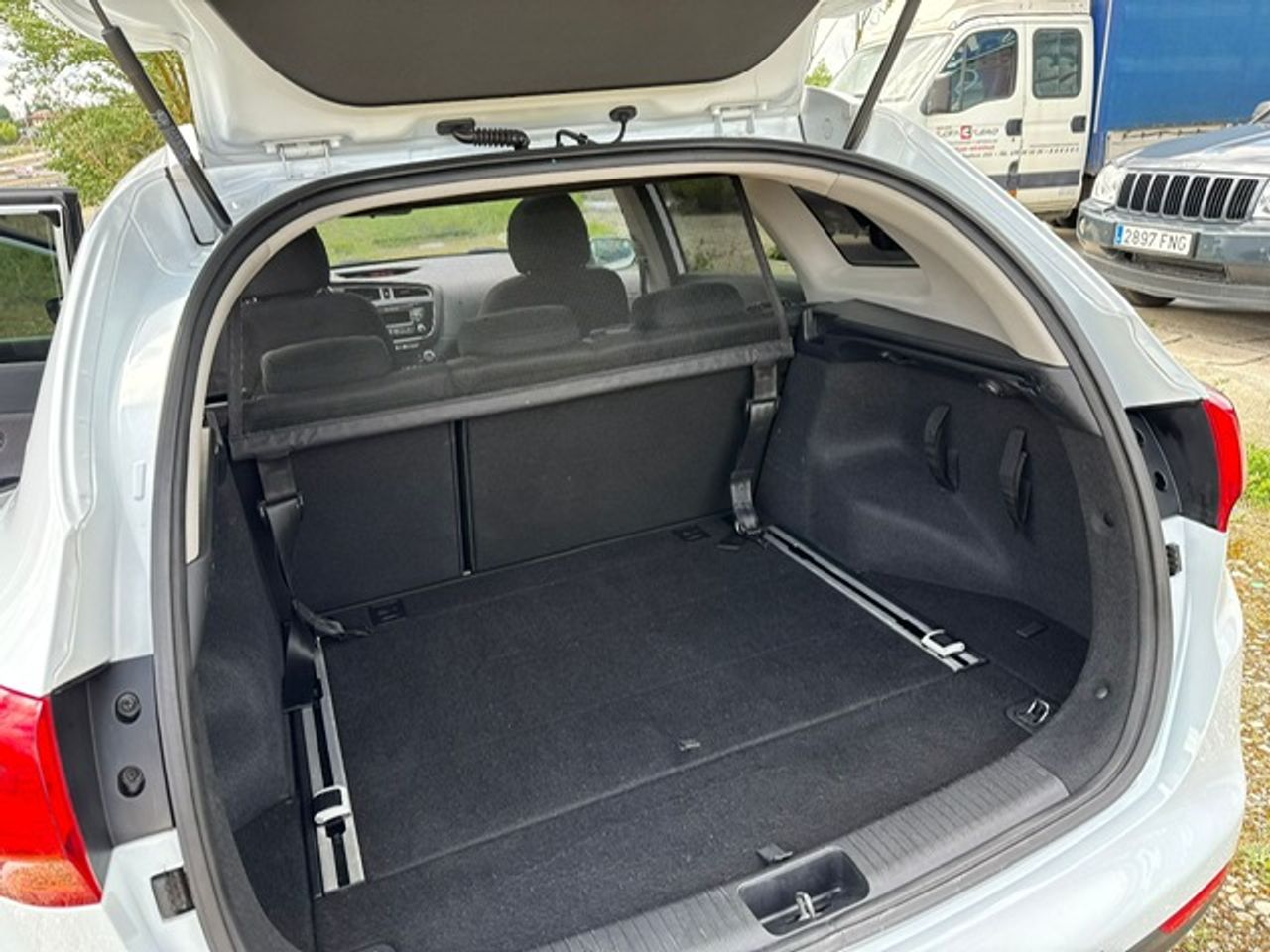 Kia Ceed cee'd Sportswagon 1.6 CRDi VGT 128 CV Drive - Foto 24