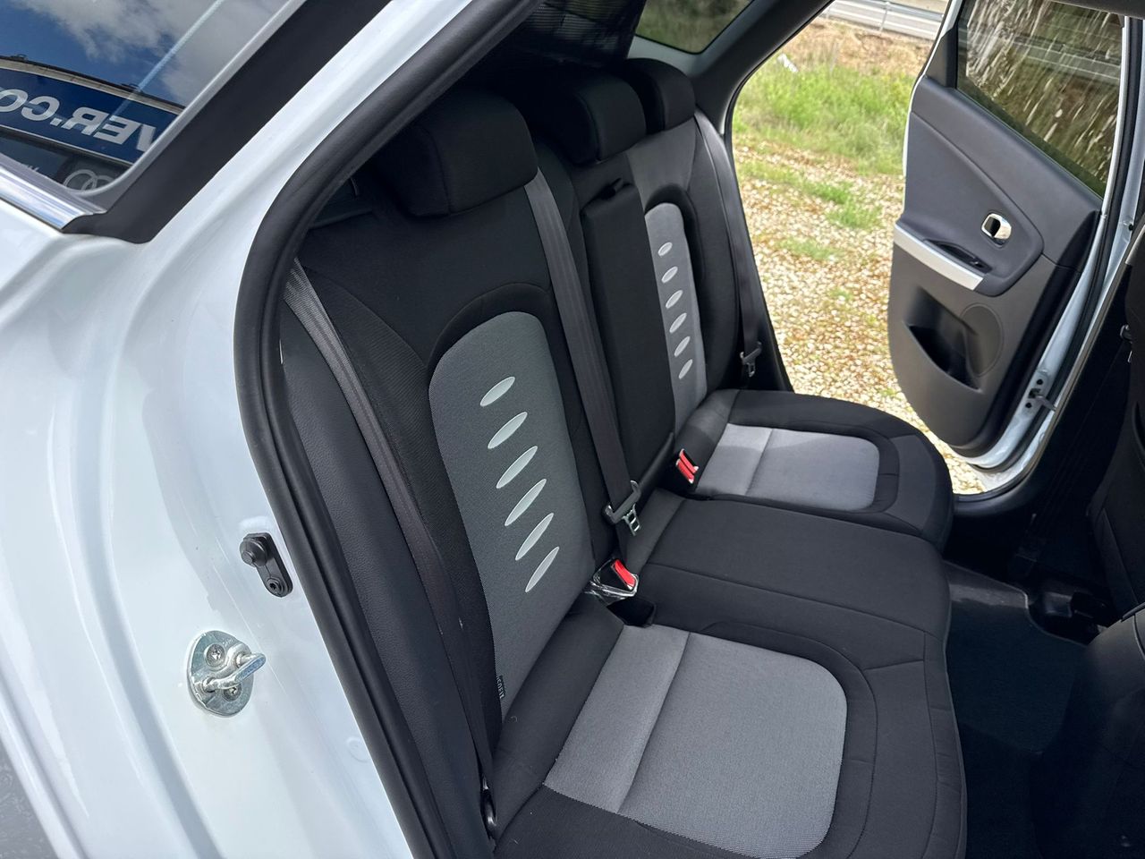 Kia Ceed cee'd Sportswagon 1.6 CRDi VGT 128 CV Drive - Foto 26
