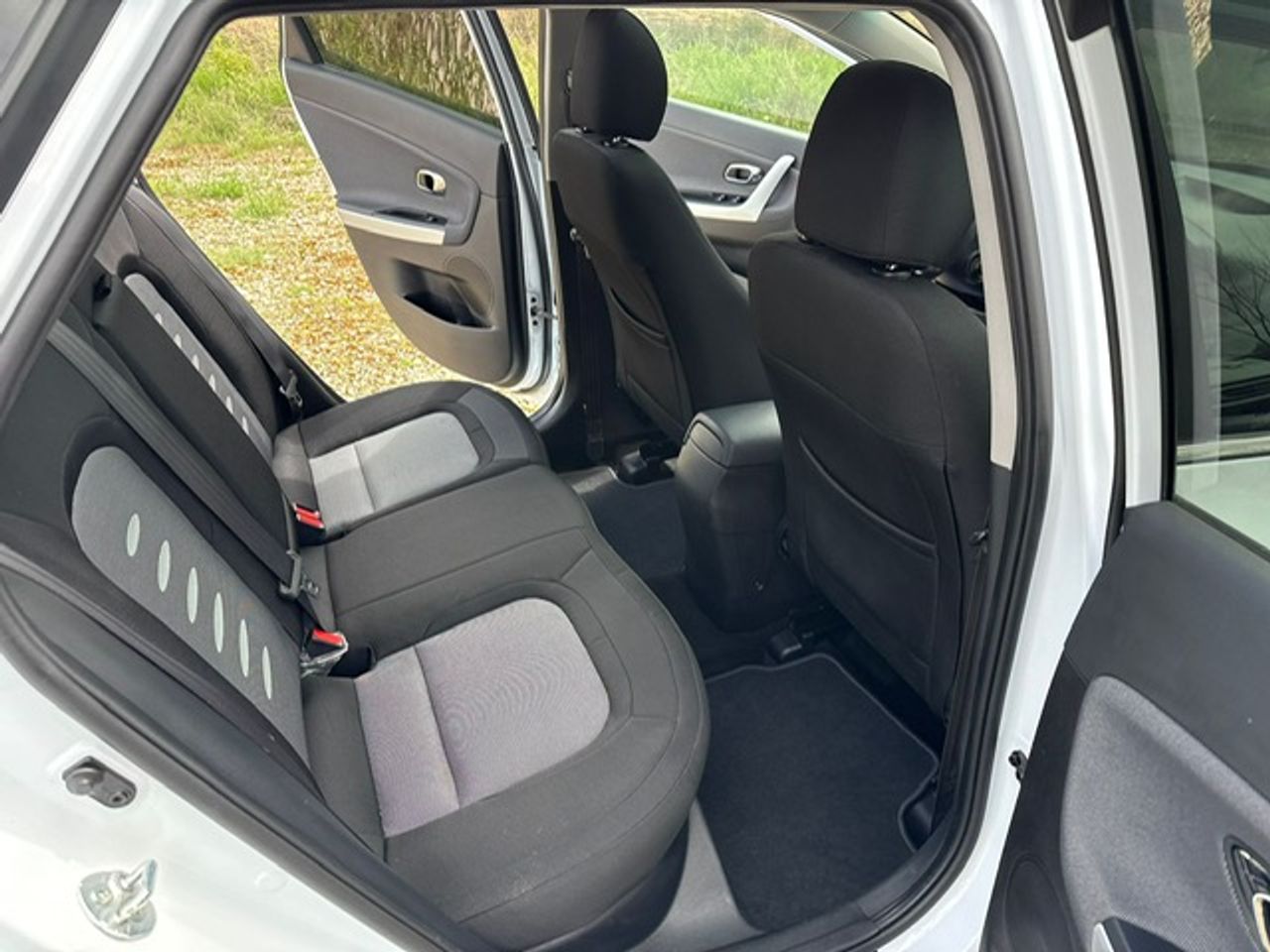 Kia Ceed cee'd Sportswagon 1.6 CRDi VGT 128 CV Drive - Foto 25