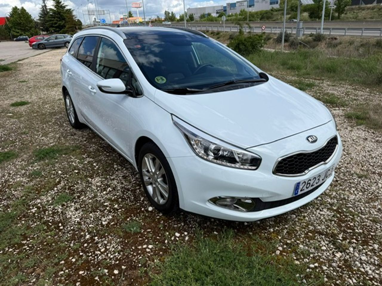 Kia Ceed cee'd Sportswagon 1.6 CRDi VGT 128 CV Drive - Foto 12