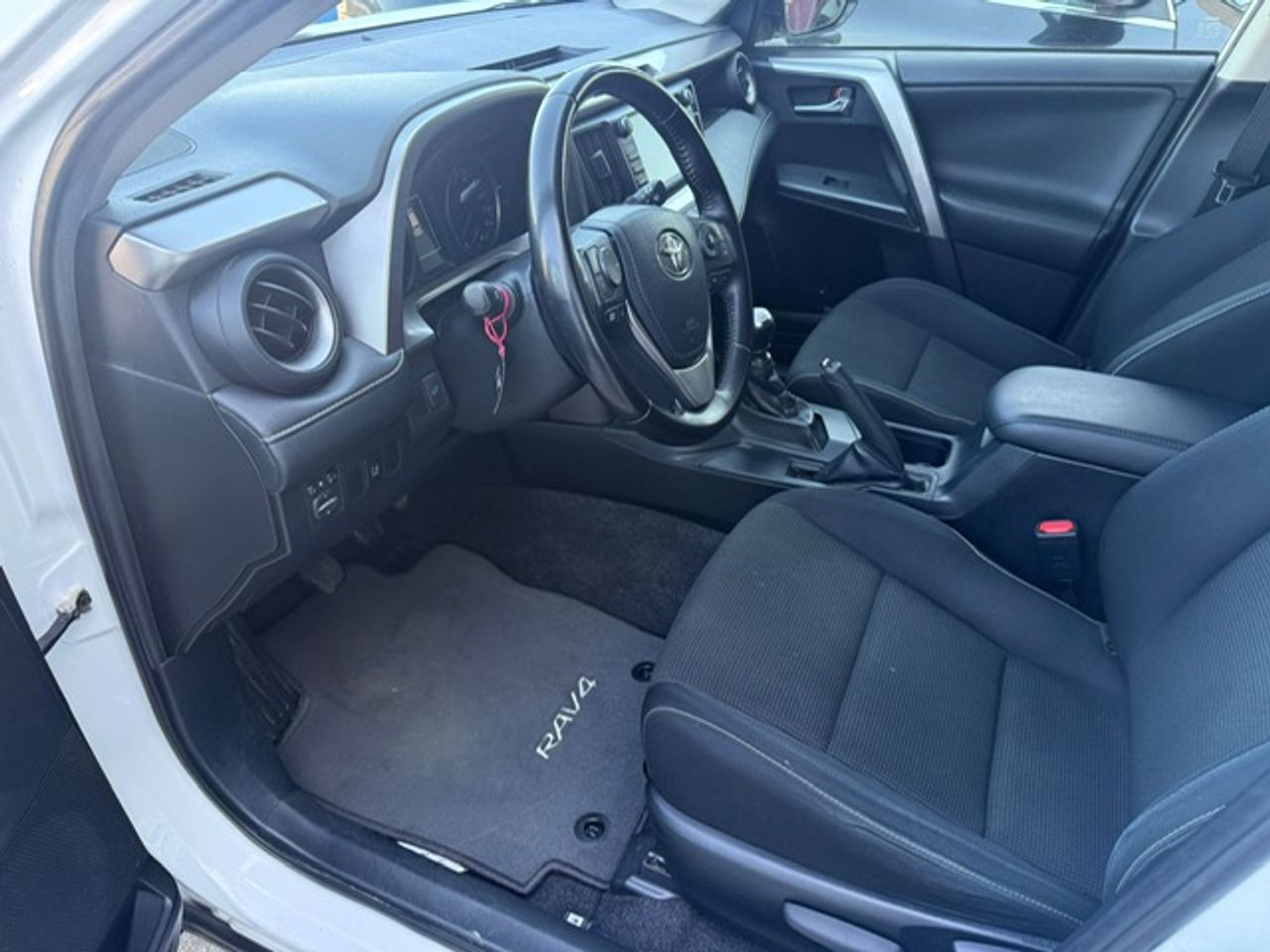 Toyota Rav4 150D 2WD Advance - Foto 44