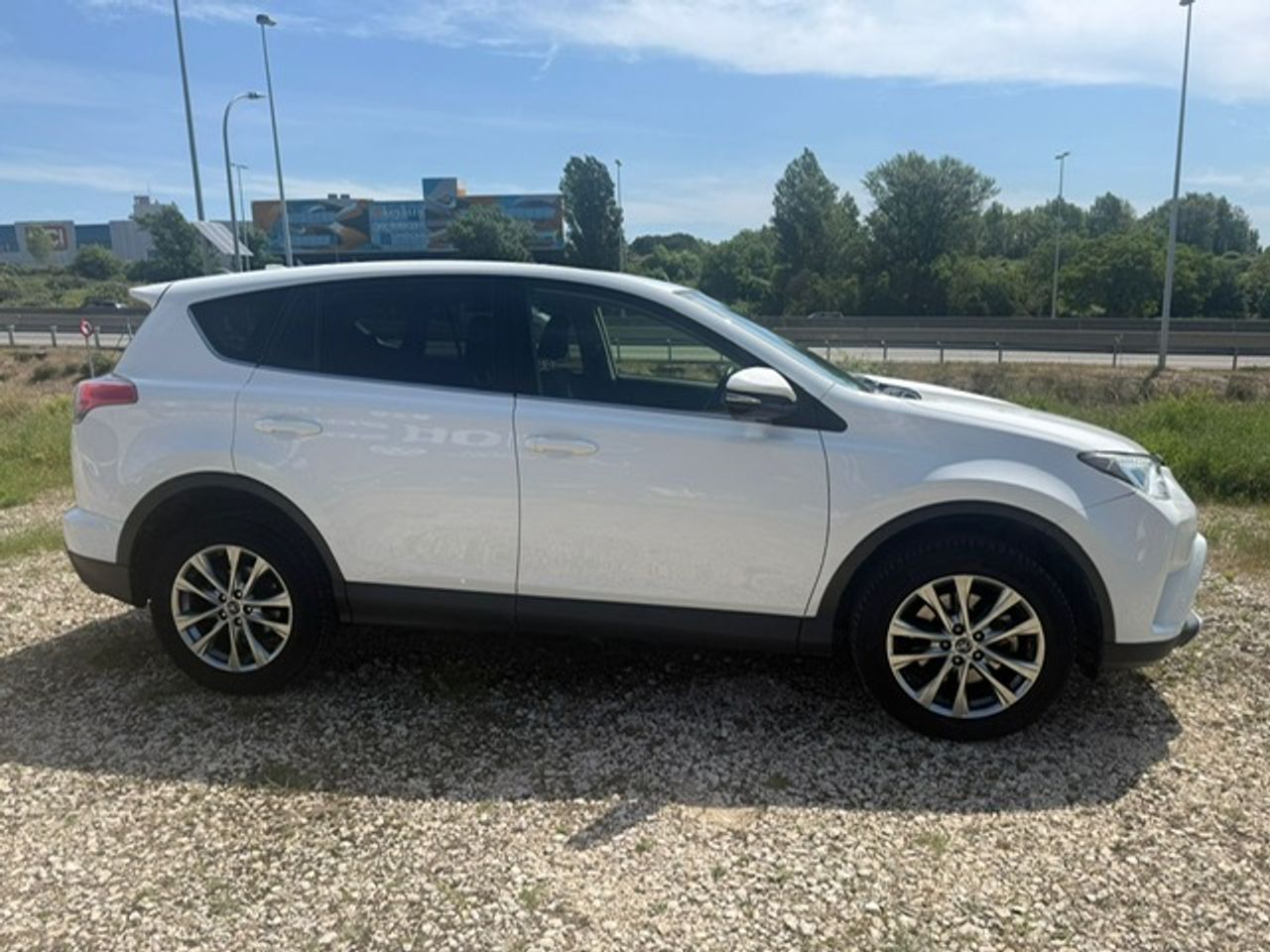 Toyota Rav4 150D 2WD Advance - Foto 16