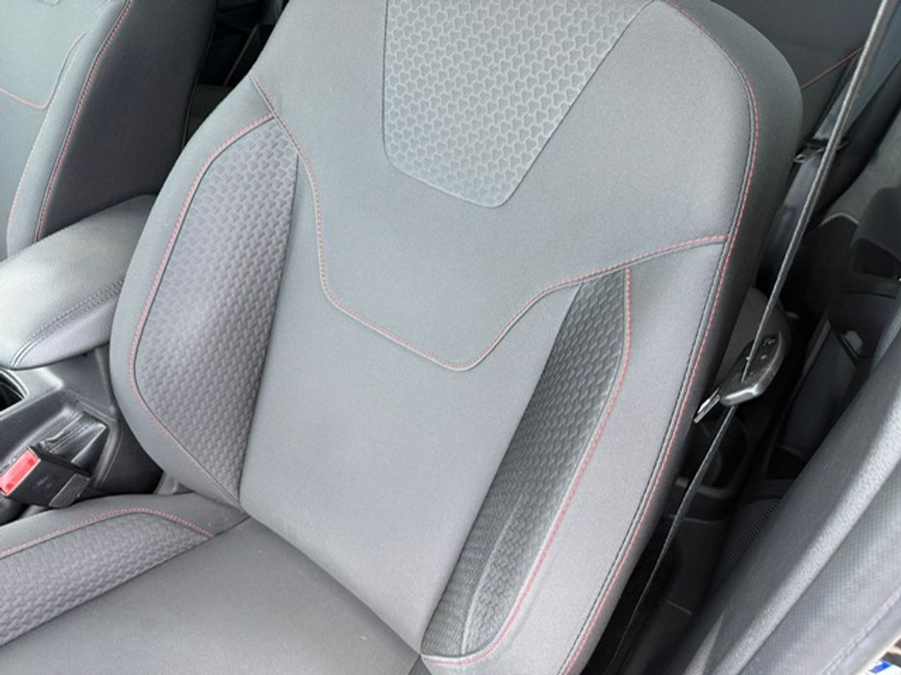 Ford Focus Berlina ST-Line 1.0 EcoBoost 92 kW - Foto 38