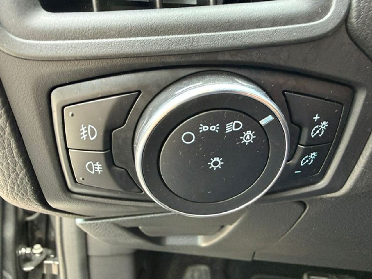 Ford Focus Berlina ST-Line 1.0 EcoBoost 92 kW - Foto 39