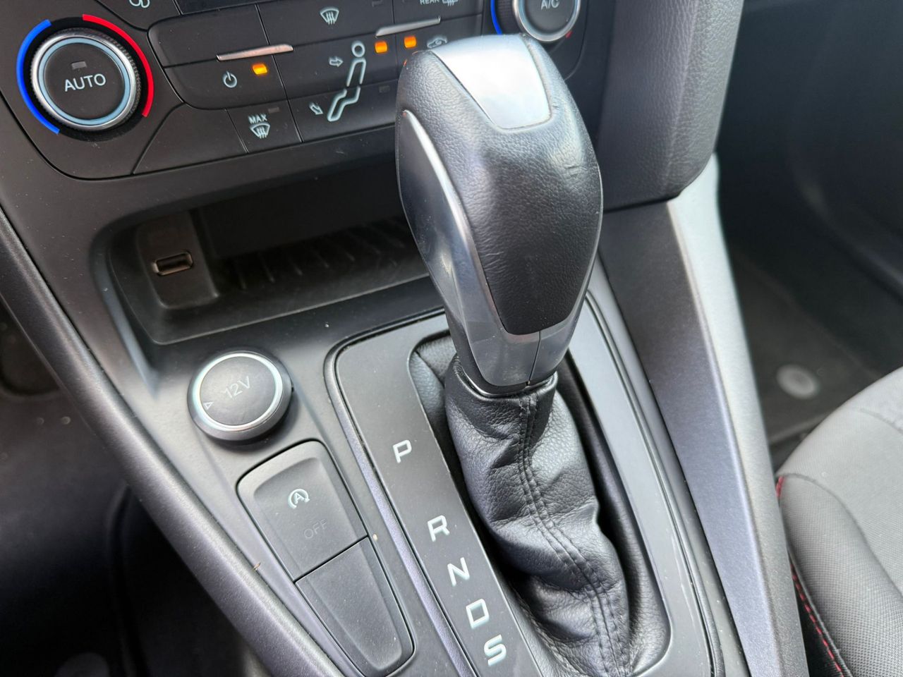 Ford Focus Berlina ST-Line 1.0 EcoBoost 92 kW - Foto 47