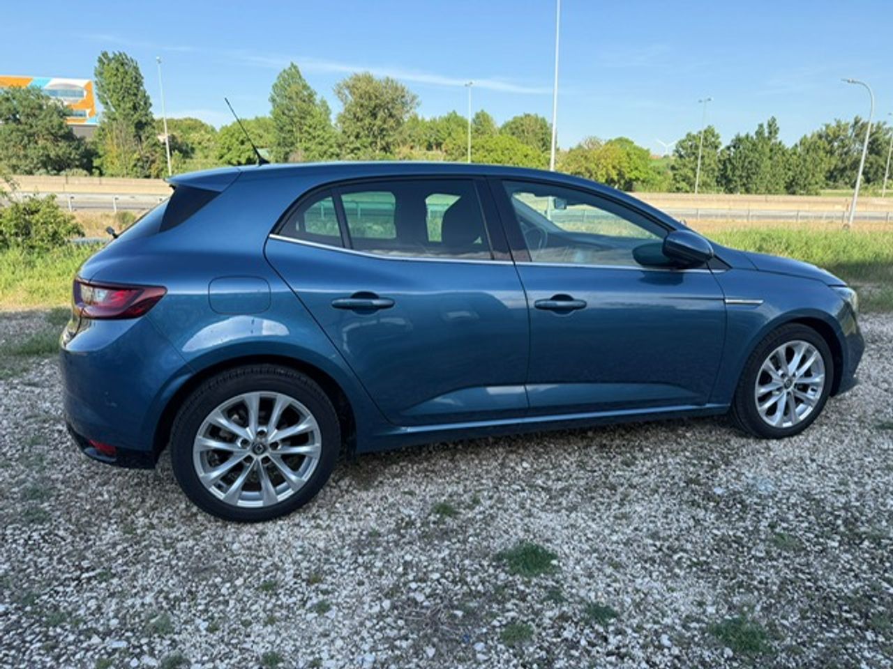 Renault Megane Berlina Zen Energy TCe 97 kW - Foto 18