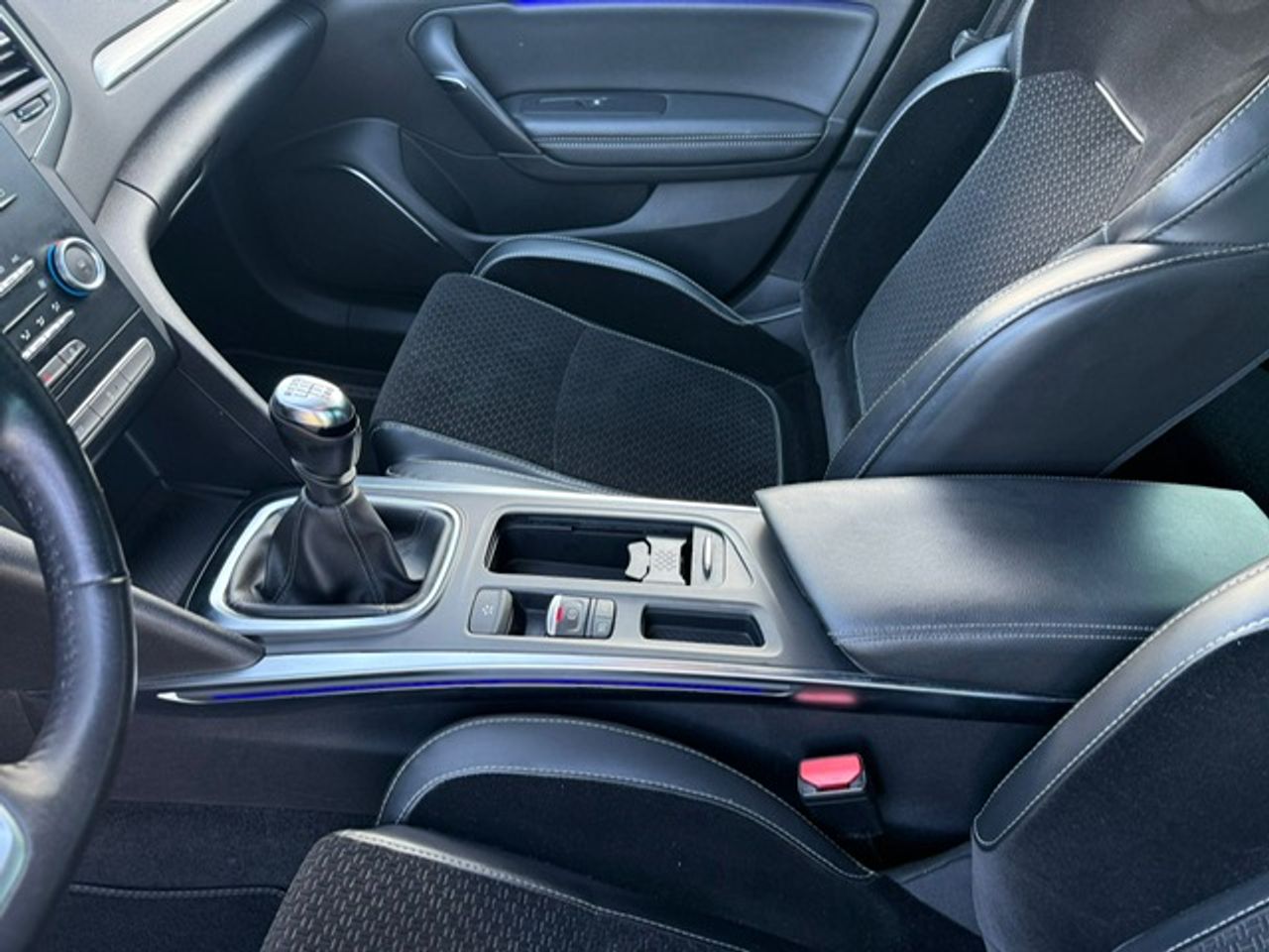Renault Megane Berlina Zen Energy TCe 97 kW - Foto 35