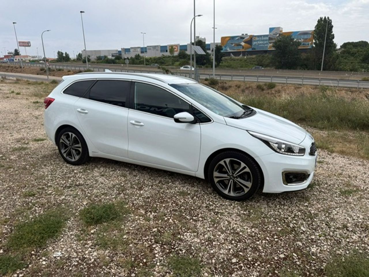 Kia Ceed cee'd SW 1.6 CRDi VGT Drive 100 kW - Foto 13
