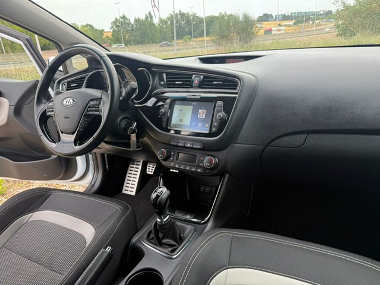 Kia Ceed cee'd SW 1.6 CRDi VGT Drive 100 kW - Foto 42