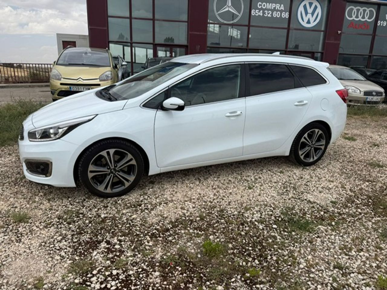 Kia Ceed cee'd SW 1.6 CRDi VGT Drive 100 kW - Foto 3