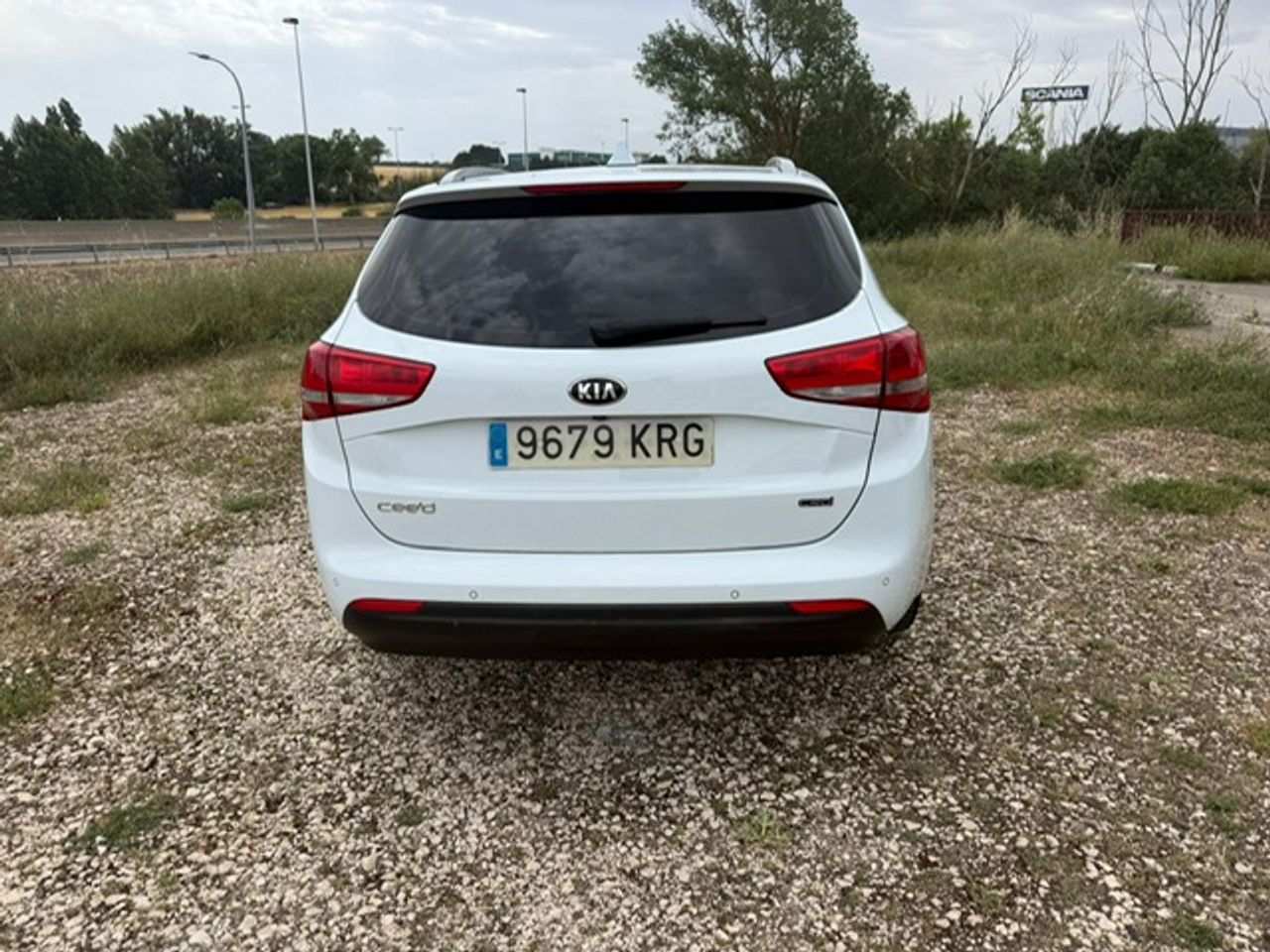Kia Ceed cee'd SW 1.6 CRDi VGT Drive 100 kW - Foto 9