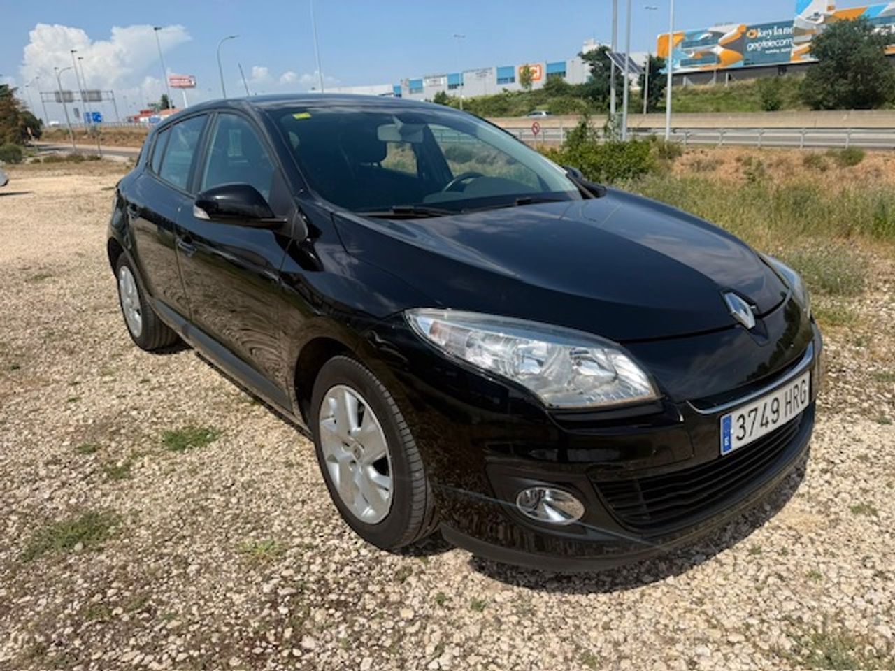 Renault Megane Berlina Expression dCi 110 - Foto 12