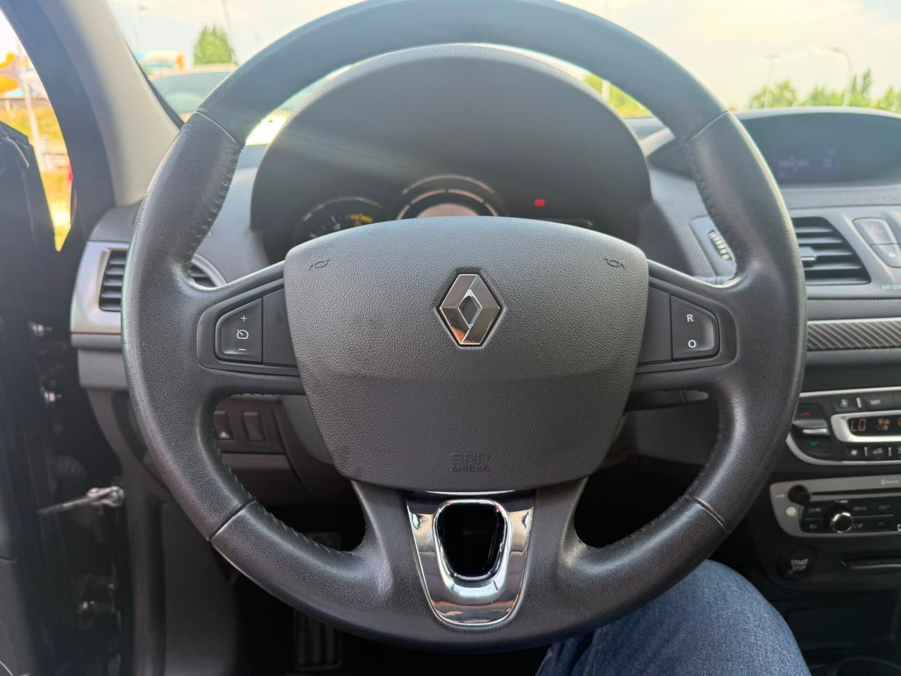 Renault Megane Berlina Expression dCi 110 - Foto 46