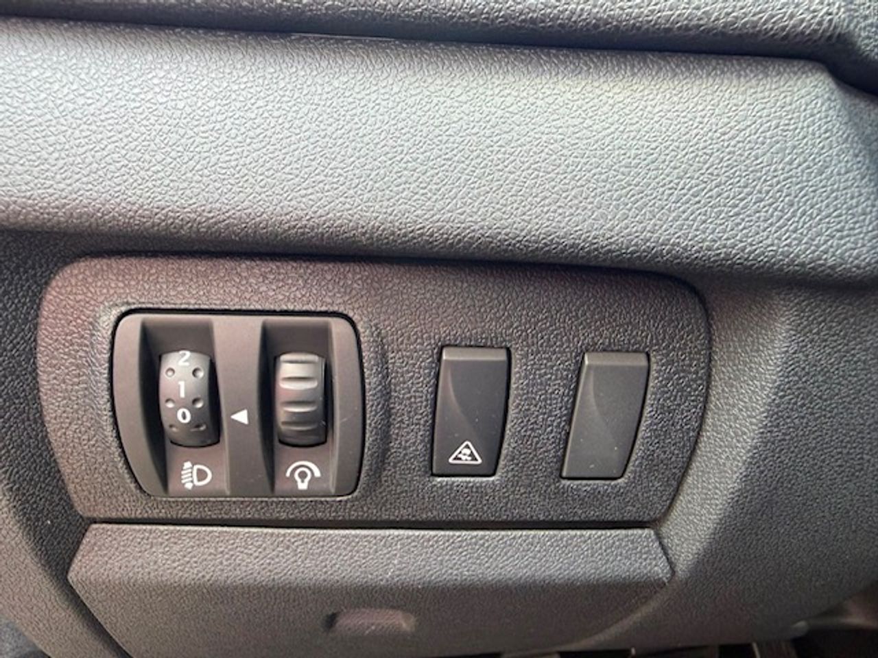 Renault Megane Berlina Expression dCi 110 - Foto 40