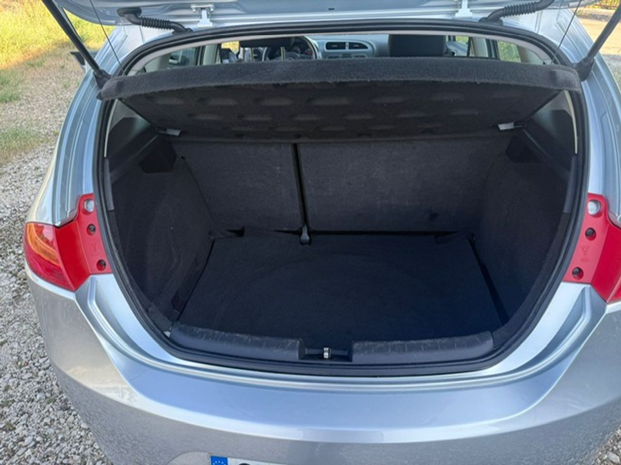 Seat Leon 1.9 TDI 105 CV Reference - Foto 39