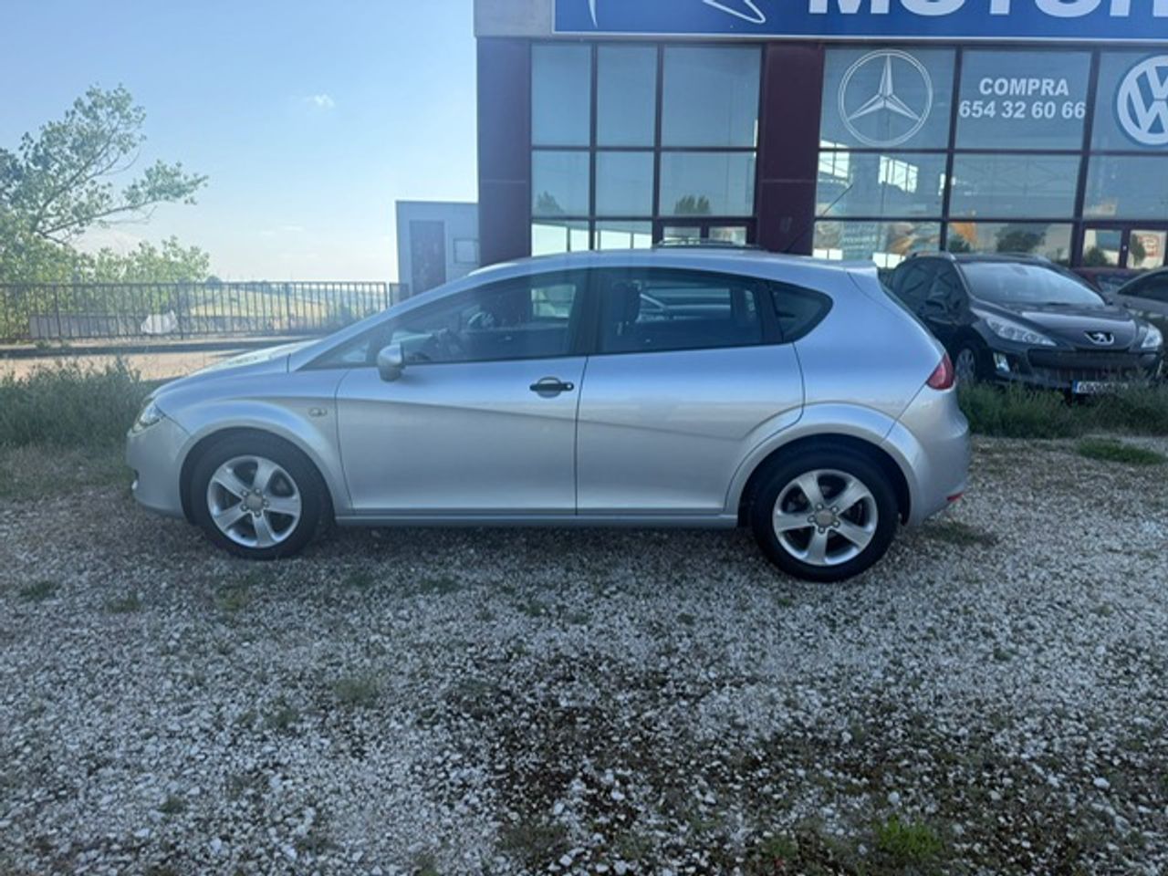 Seat Leon 1.9 TDI 105 CV Reference - Foto 19