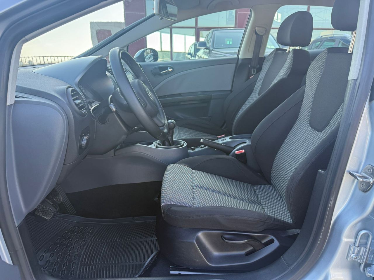 Seat Leon 1.9 TDI 105 CV Reference - Foto 24
