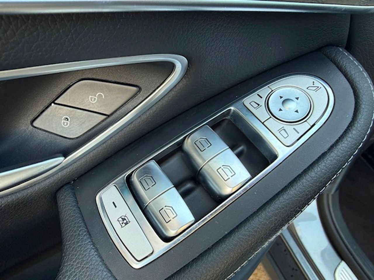 Mercedes GLC 250 d 4MATIC - Foto 32