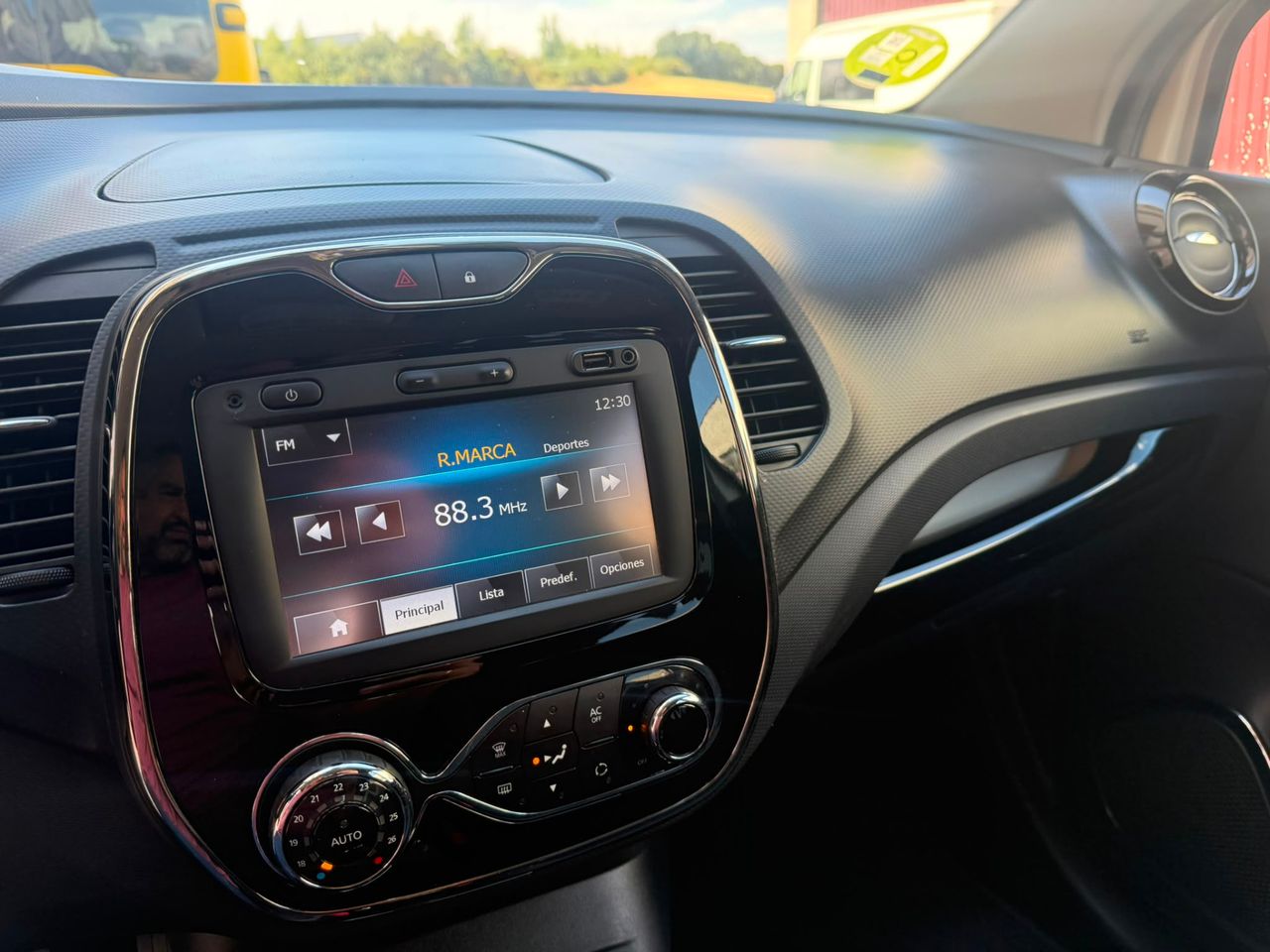 Renault Captur Life Energy TCe 90 eco2 - Foto 40