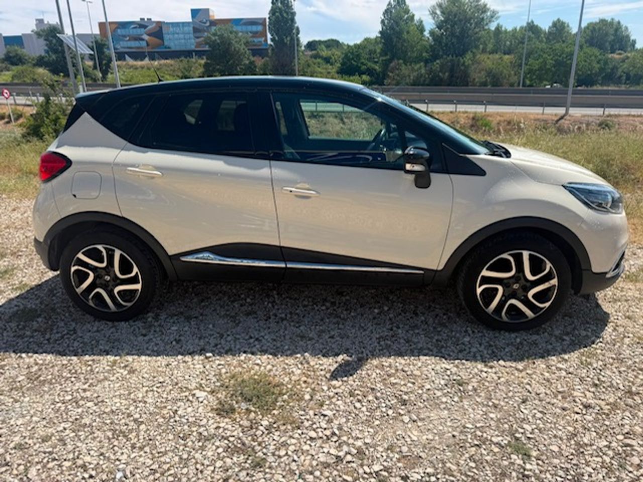 Renault Captur Life Energy TCe 90 eco2 - Foto 14