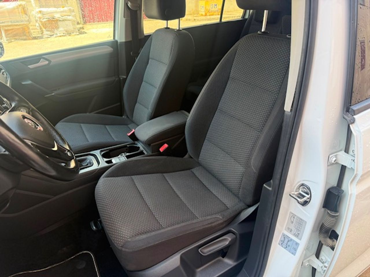 Volkswagen Touran Advance 1.6 TDI 85 kW - Foto 27