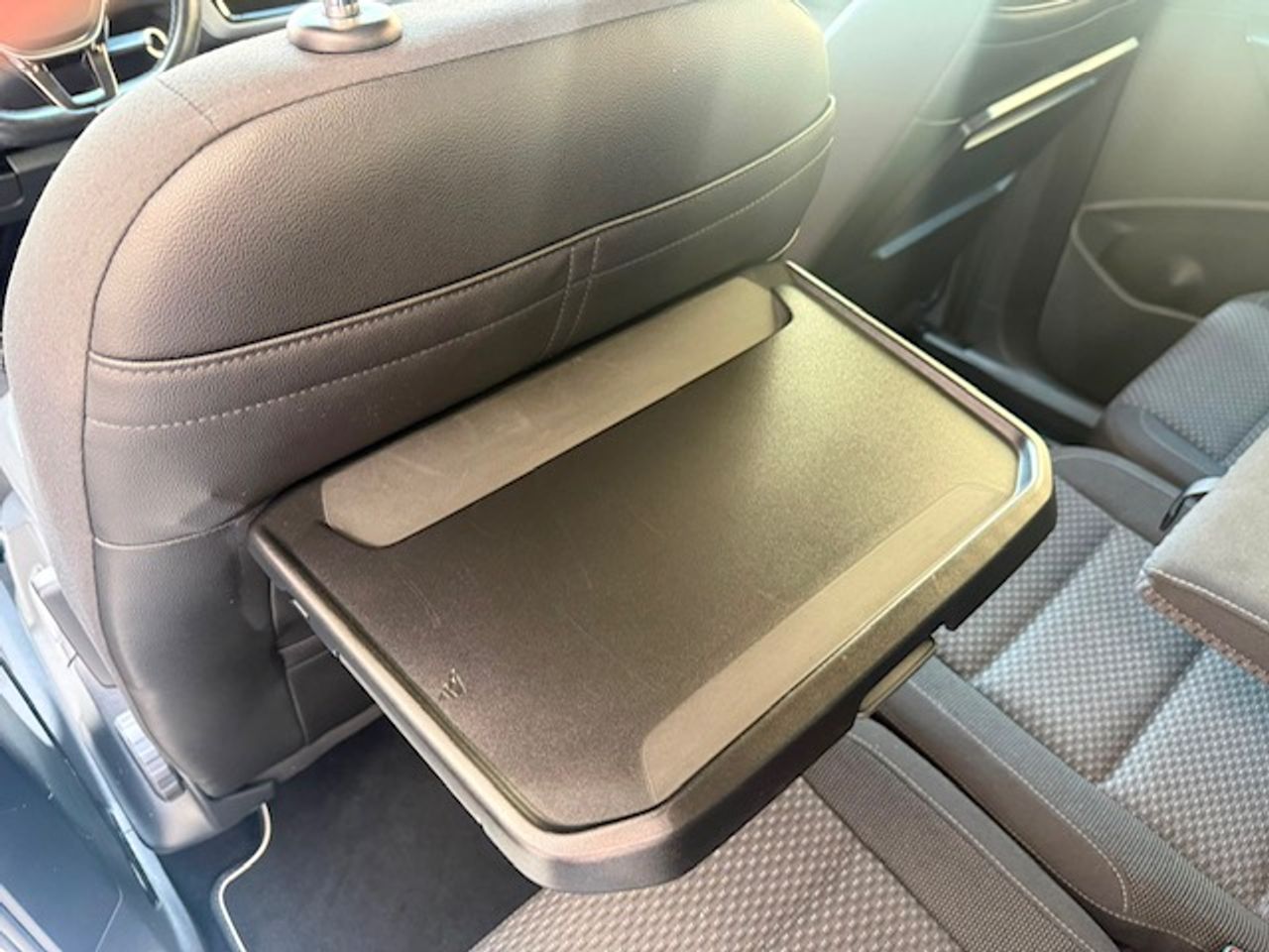 Volkswagen Touran Advance 1.6 TDI 85 kW - Foto 31
