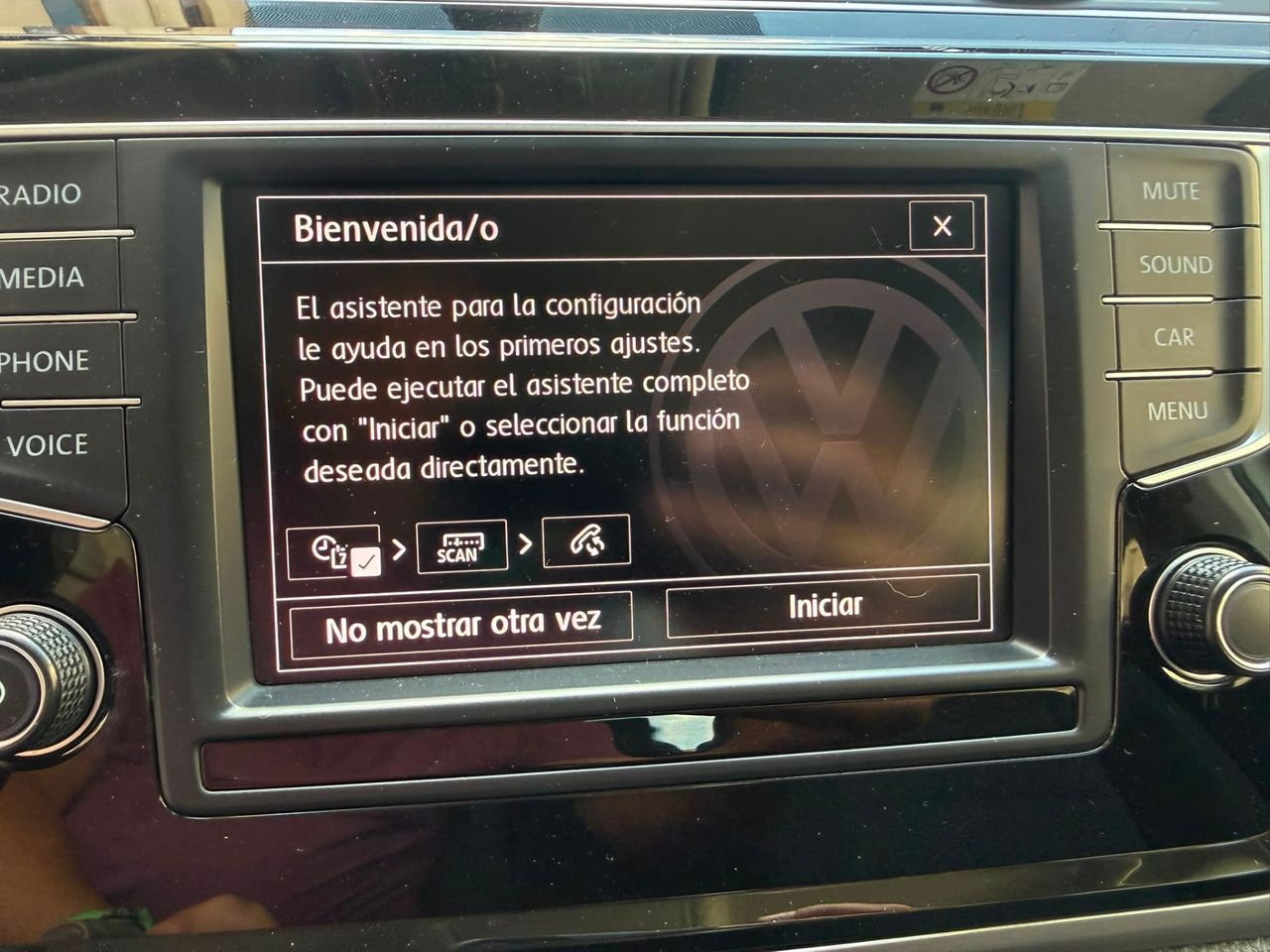 Volkswagen Touran Advance 1.6 TDI 85 kW - Foto 53