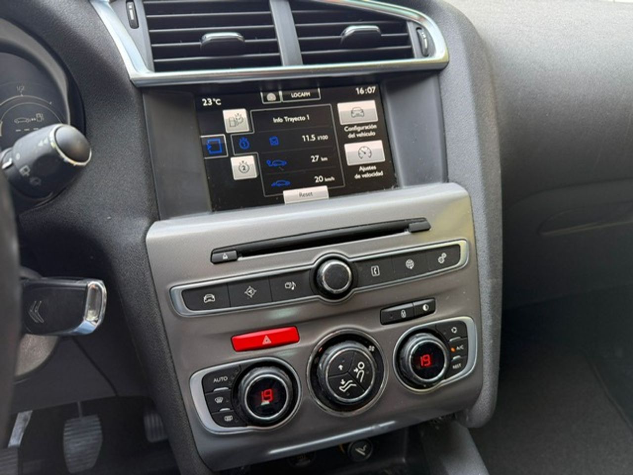 Citroën C4 VTi 120 Seduction - Foto 45