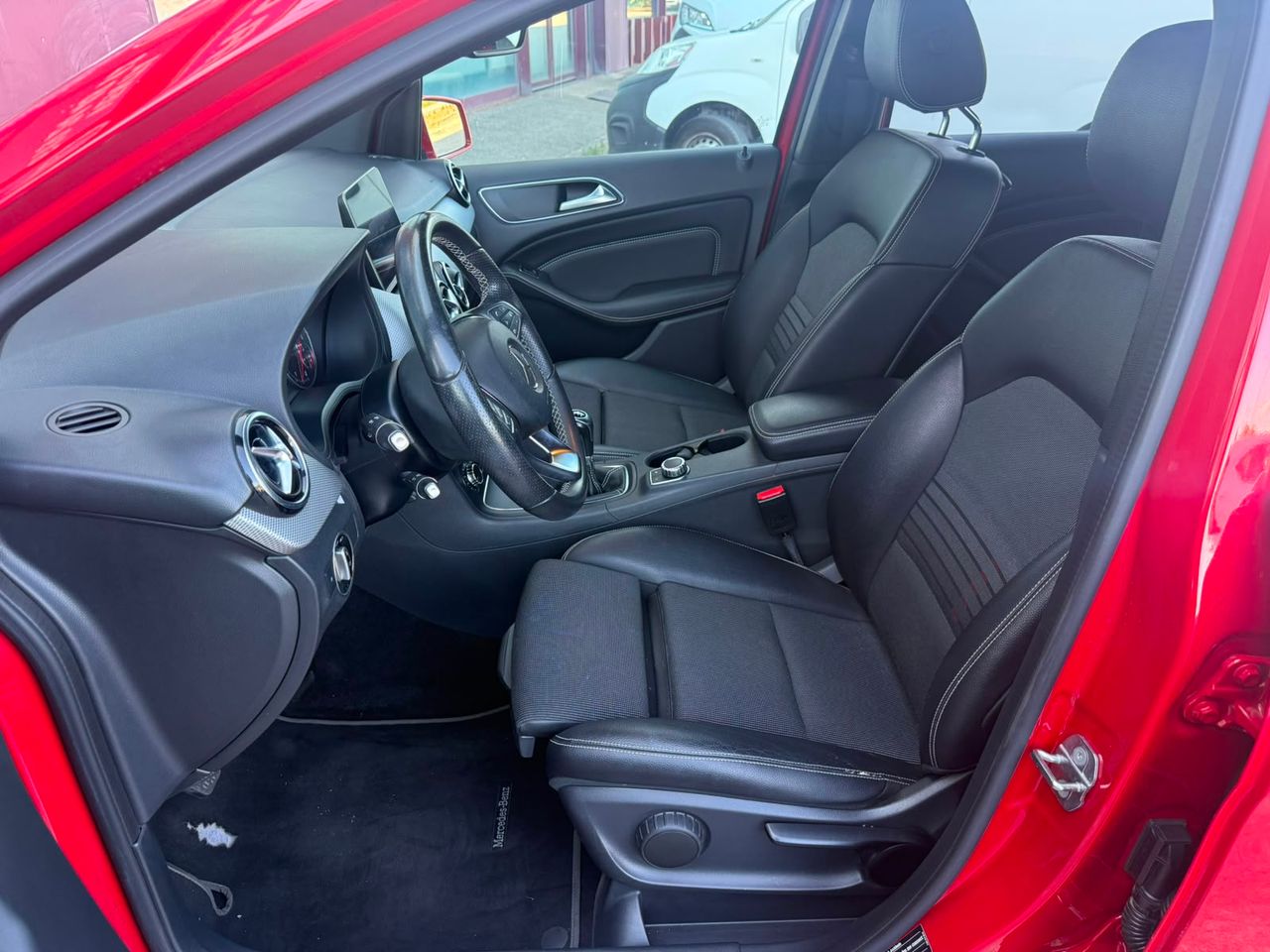 Mercedes Clase B B 200 d - Foto 34