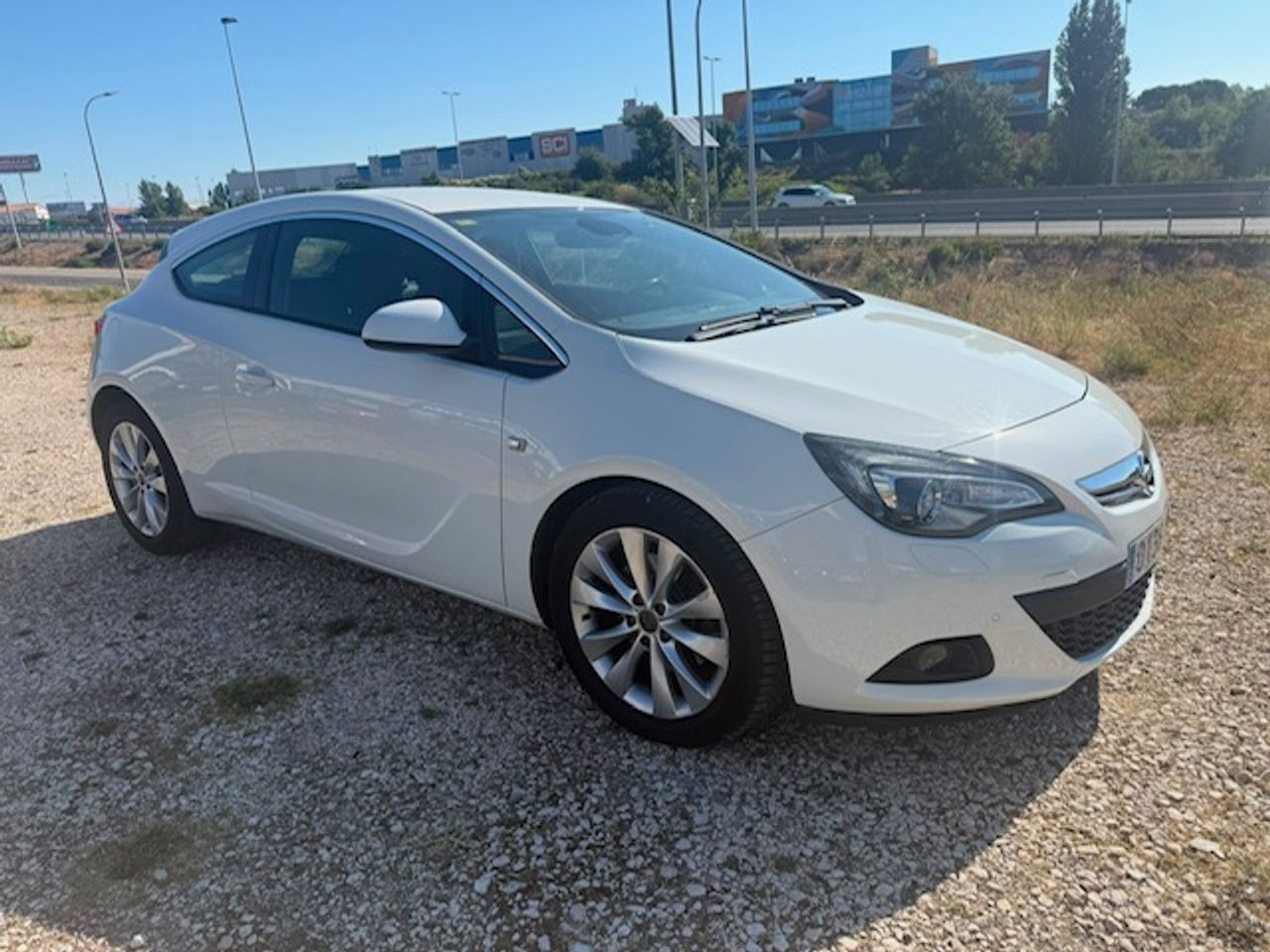 Opel Astra GTC Sportive 2.0 CDTI 165 CV Start&Stop - Foto 10