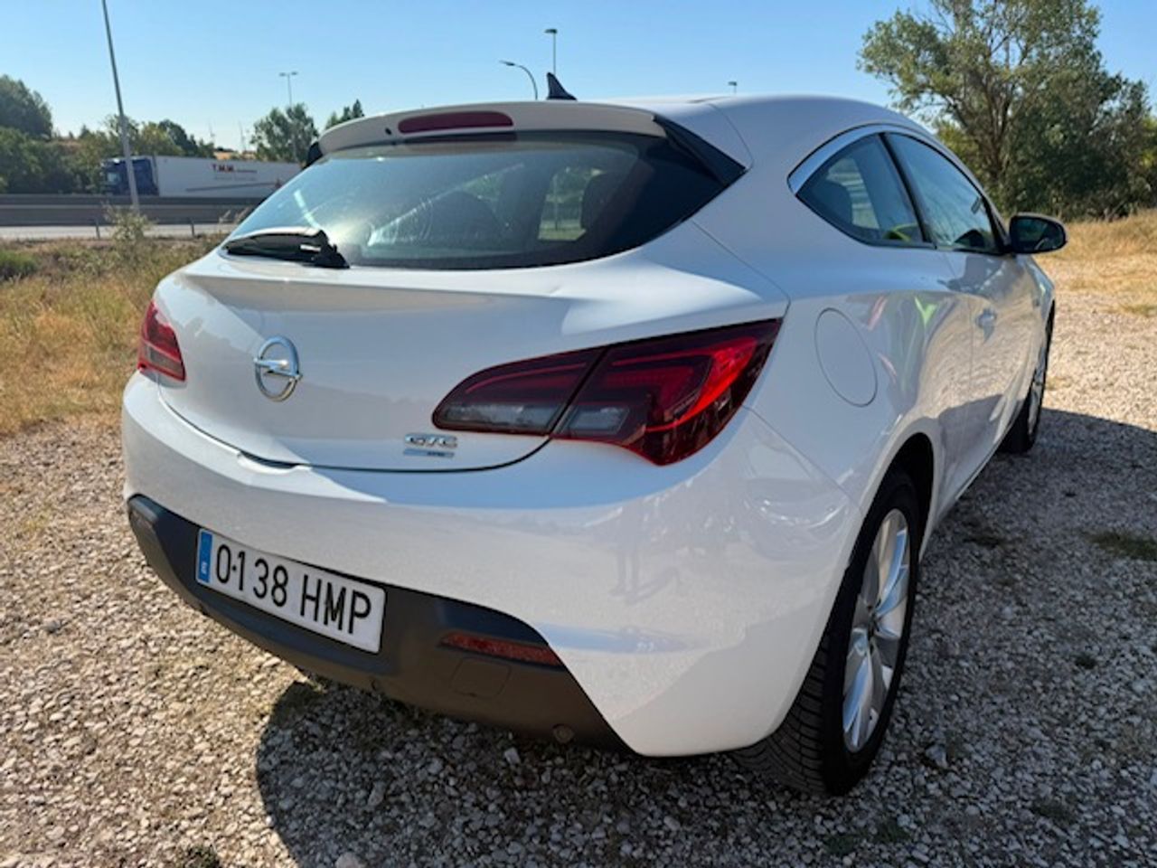 Opel Astra GTC Sportive 2.0 CDTI 165 CV Start&Stop - Foto 19
