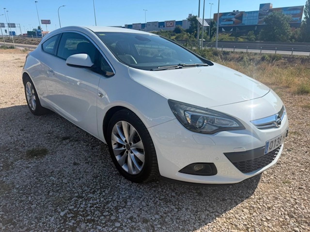 Opel Astra GTC Sportive 2.0 CDTI 165 CV Start&Stop - Foto 12