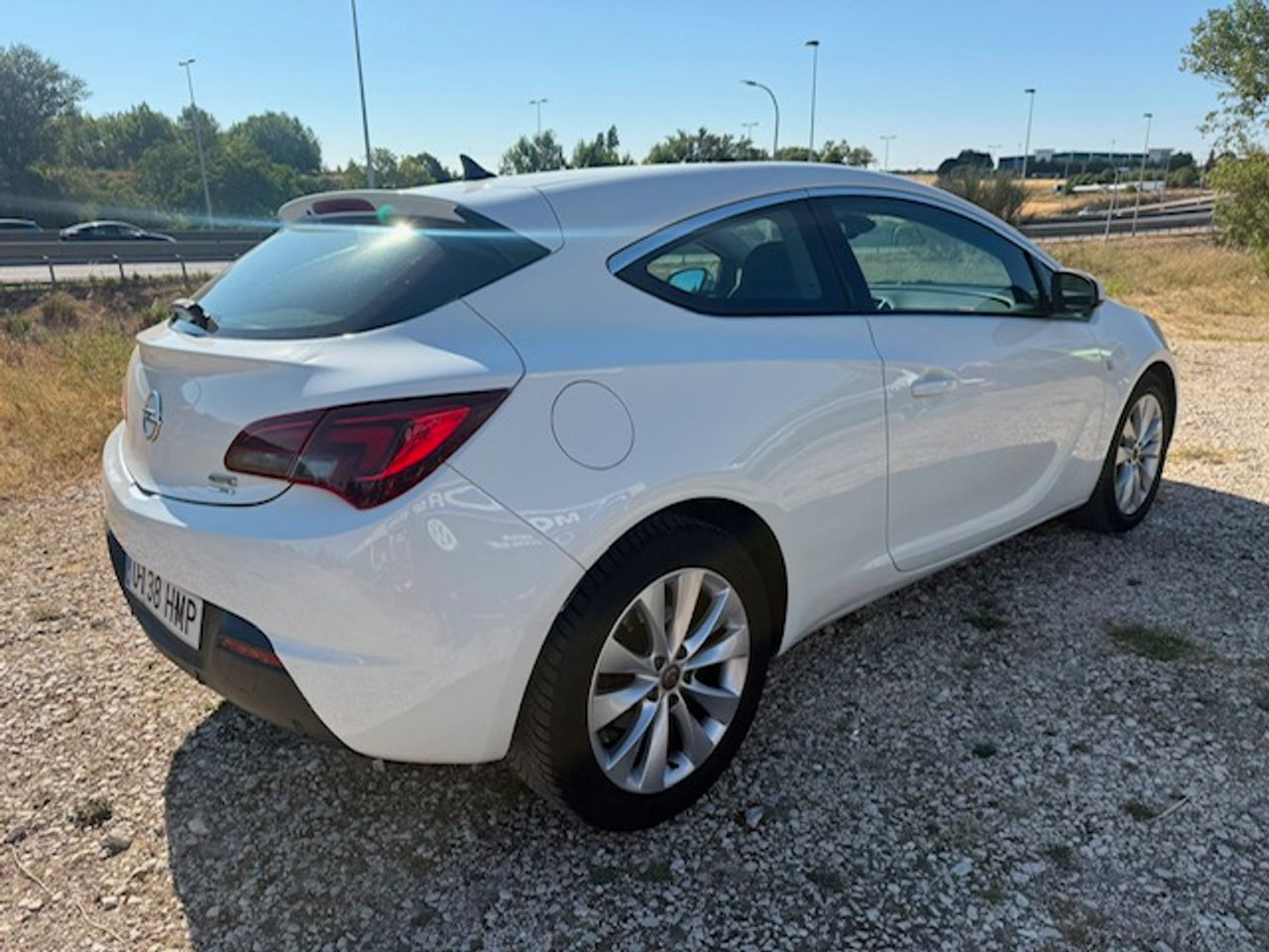 Opel Astra GTC Sportive 2.0 CDTI 165 CV Start&Stop - Foto 16